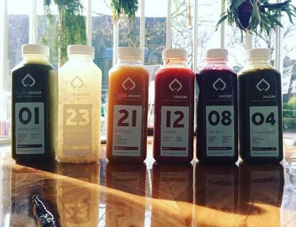 Moon Yoga Club shows the benefits of offering cold pressed juice to their clients.